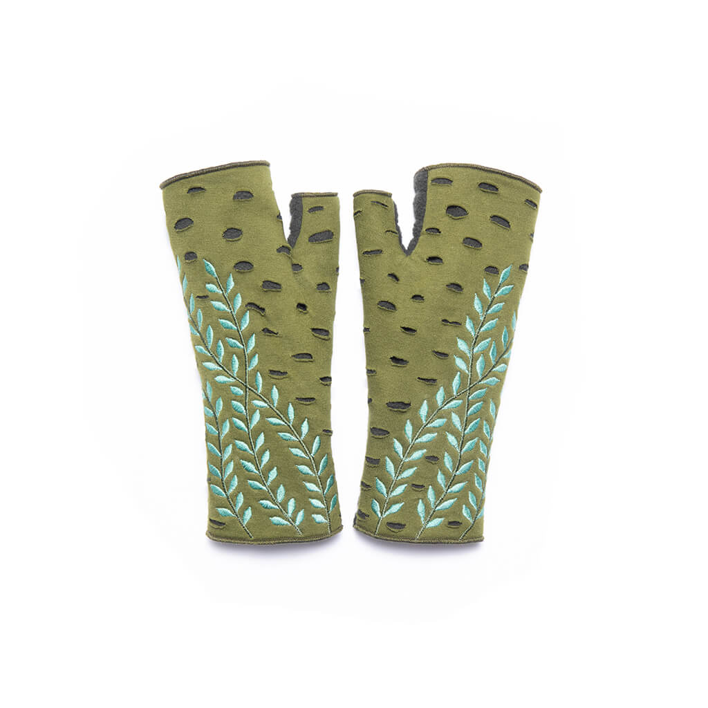 Trellis Fleece Glove